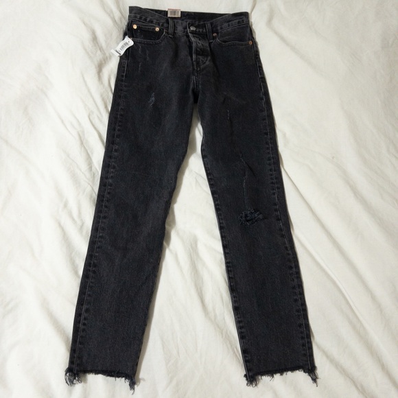 Aritzia x Levi’s wedgie “mine forever” - Picture 6 of 8